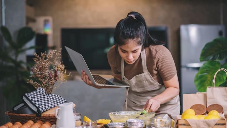 Manajemen stok dapur rapi digital